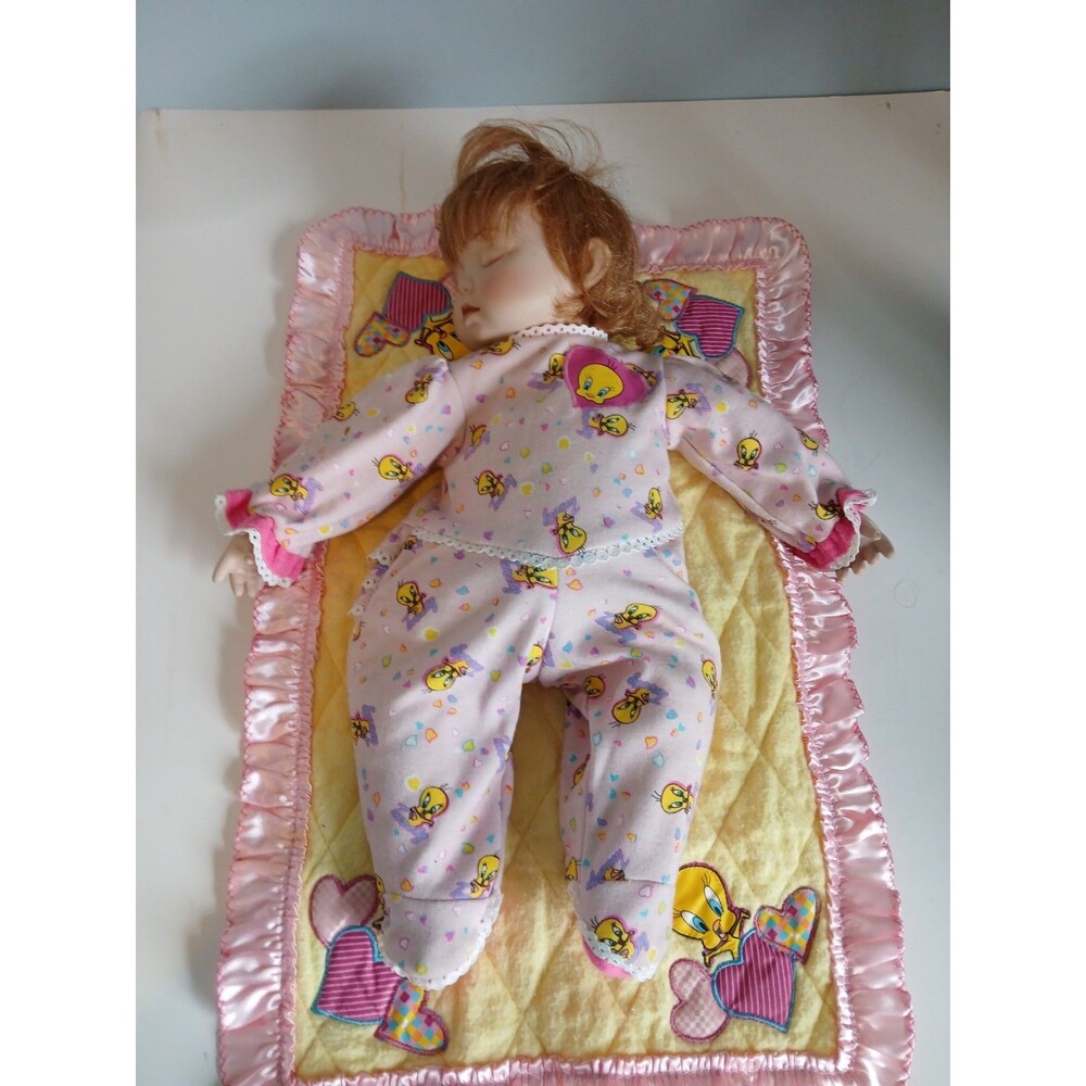 Ashton Drake "Tweet Dreams" Tweety Bird Doll  14” 1997 W Baby Blanket